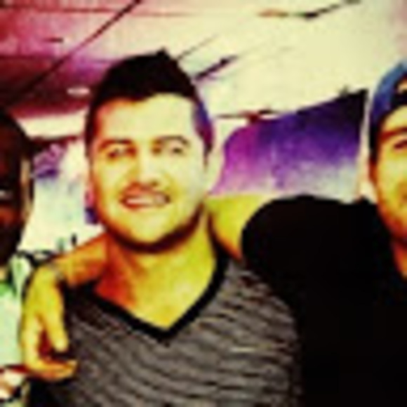 Meet your Posher, Alex - Picture 1 of 1